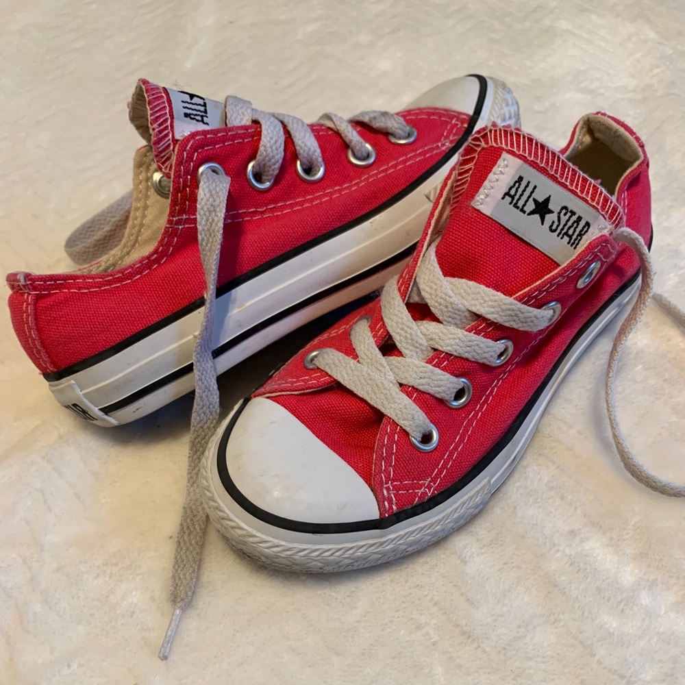 Hot pink converse girls size 11